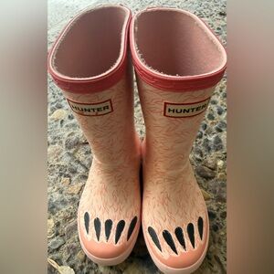 Girls’ Hunter Pink Bear Paw Rain Boots, Size US 10/11 Girls